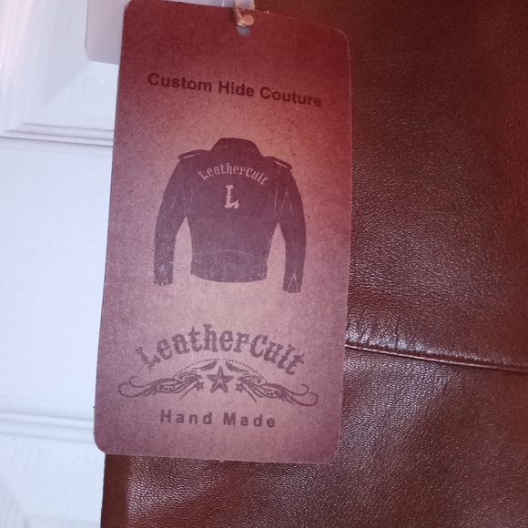 HIGH WASTED LEATHER SKIRT - Picture 2 of 10